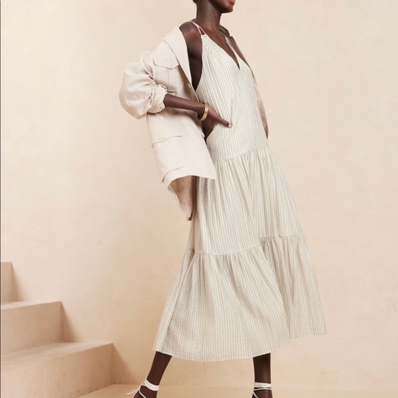 Banana Republic Factory Dresses & Skirts - Banana Republic Maxi Dress